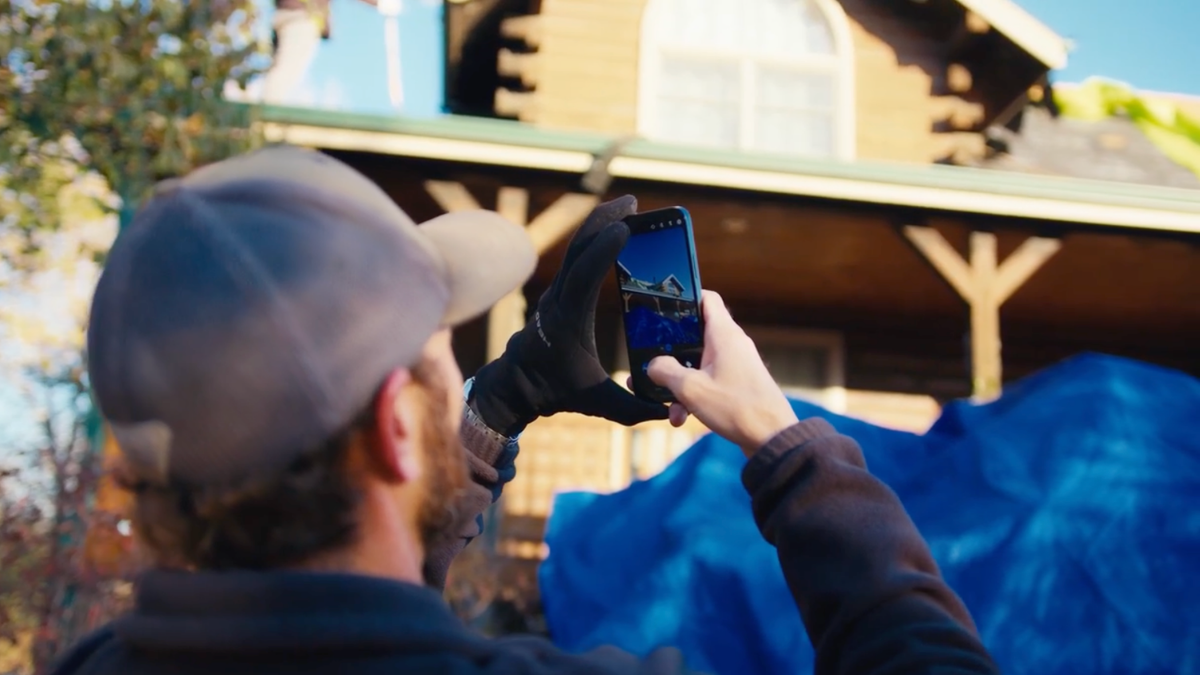 Featured Image for 5 Ways Job Photos Can Improve Your Marketing